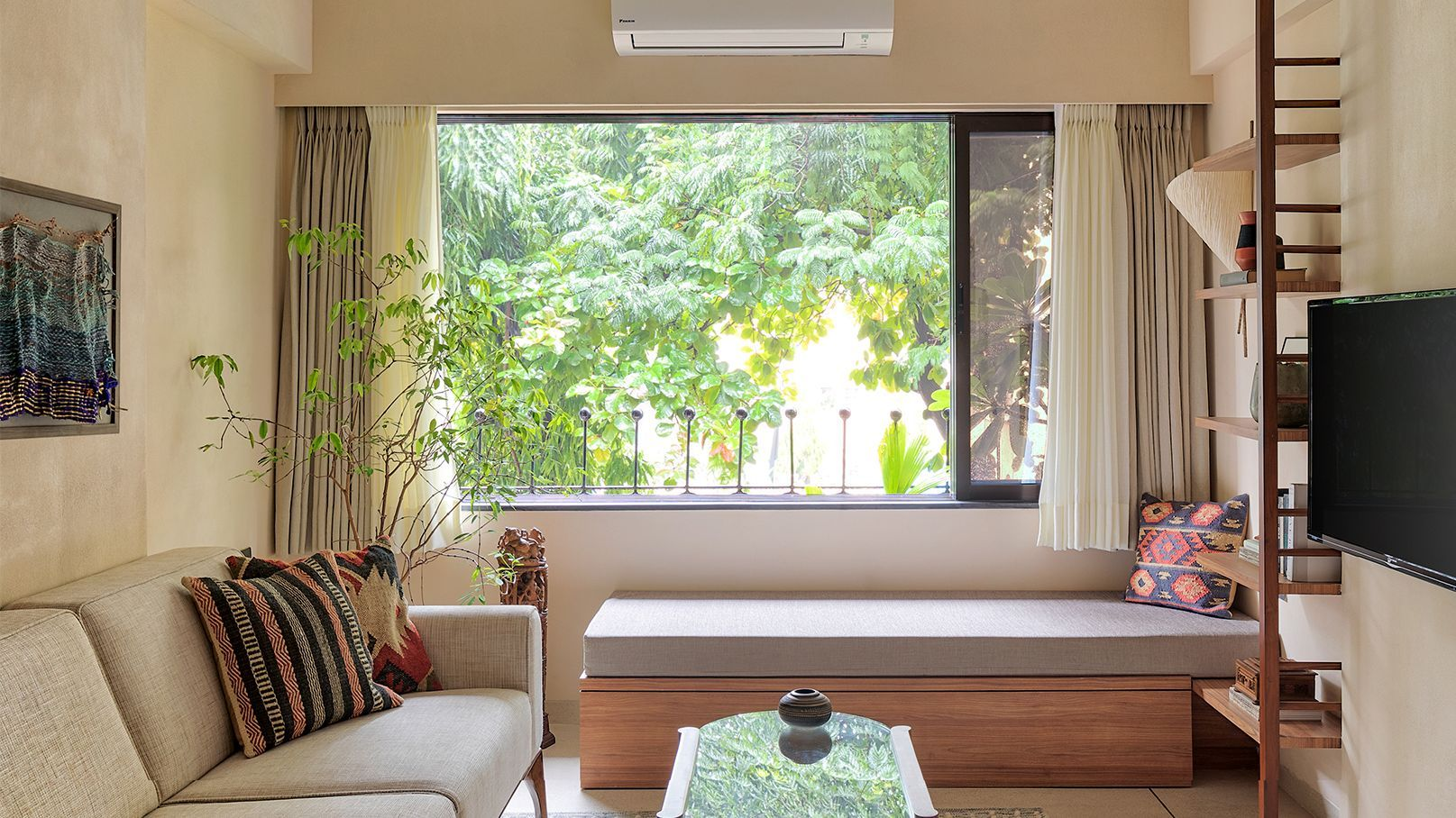 Maximizing Space with Modular Interiors: Creating More Room for ...
