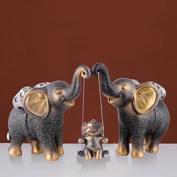 Elephant Family Showpiece
